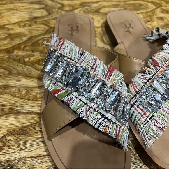 Crown Vintage blingy fabric fringe slides. Sz 9.5 - Picture 3 of 16